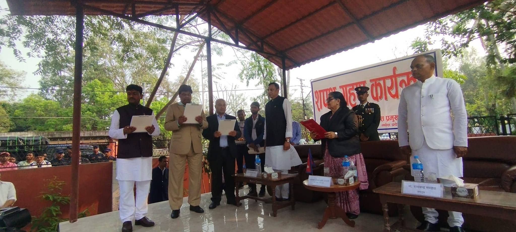 मधेशका मुख्यमन्त्री यादवले गरे मन्त्रिपरिषद् विस्तार, एमालेका तीन मन्त्रीले लिए शपथ 